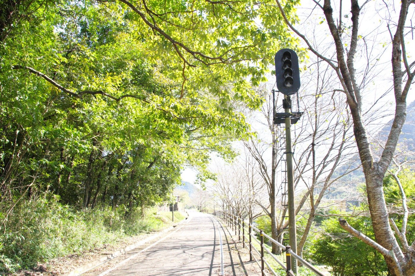 鉄路の時代を伝える信号機