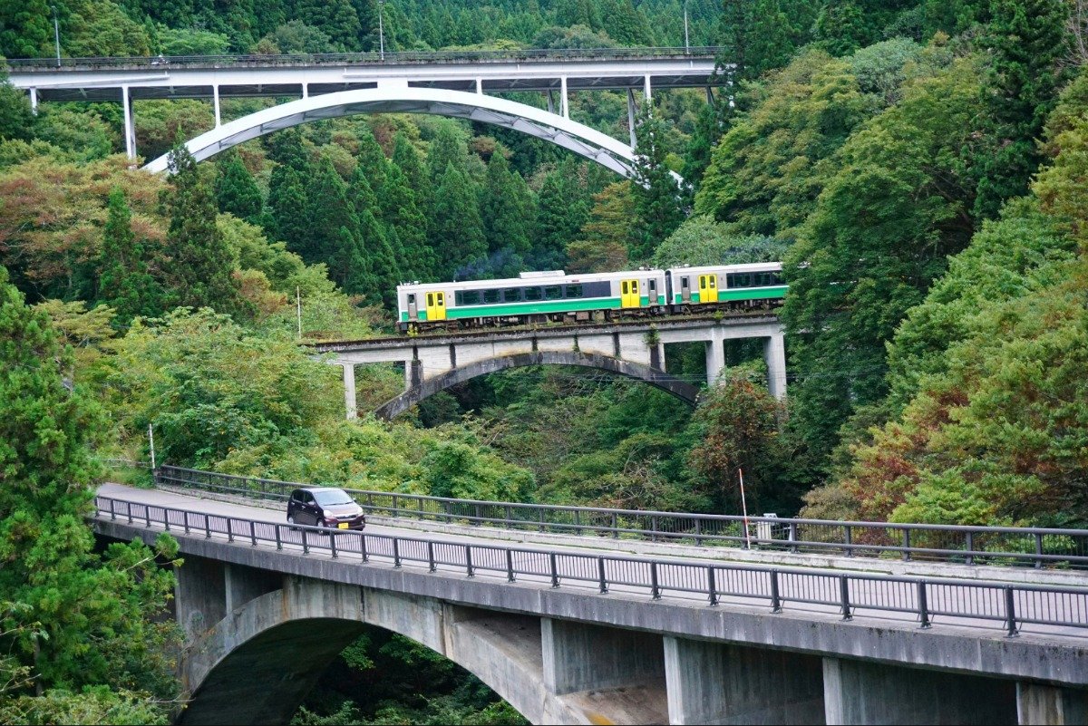 岡戸さんが東北旅行で撮影した写真「只見線の三本アーチ橋」