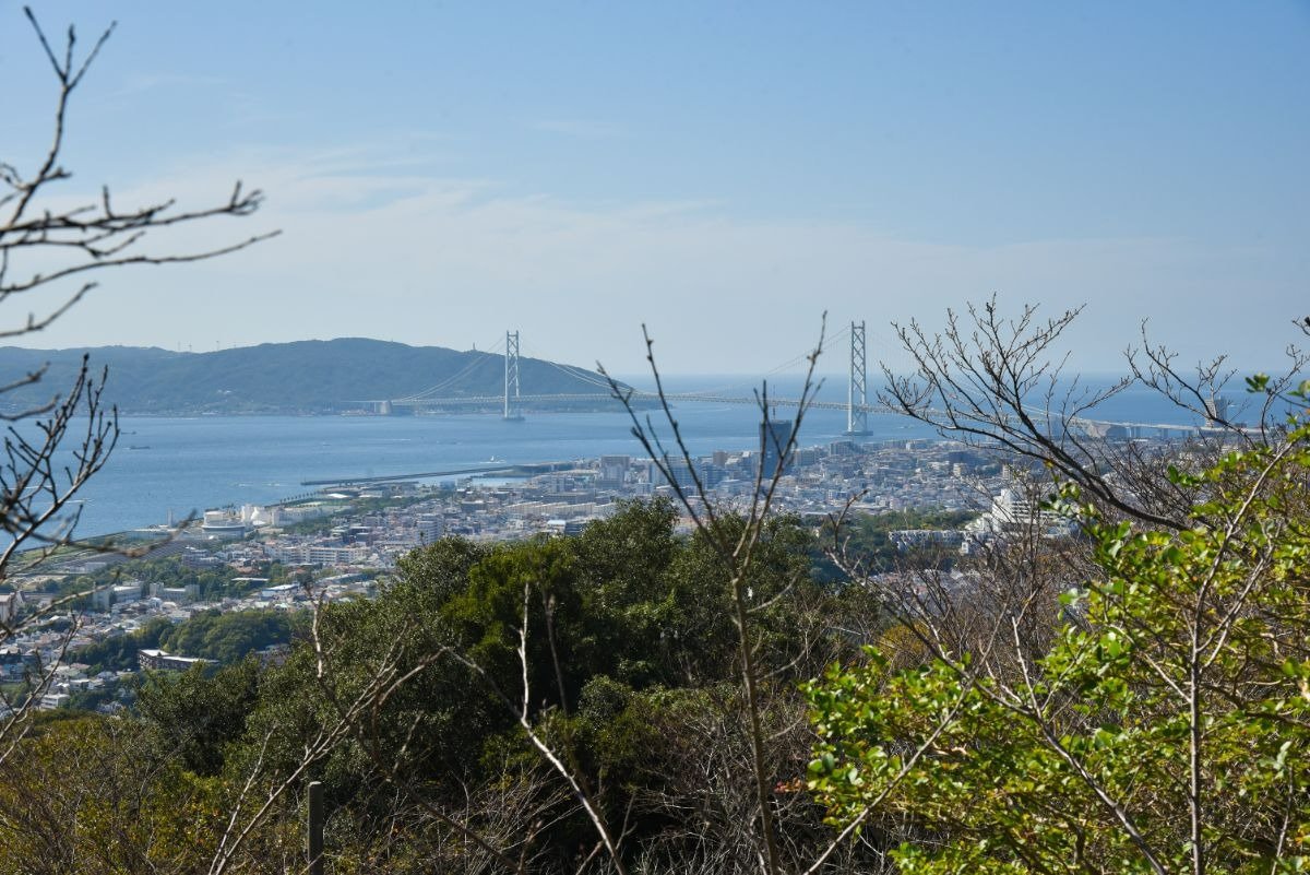 明石海峡大橋がより近くに眺められます