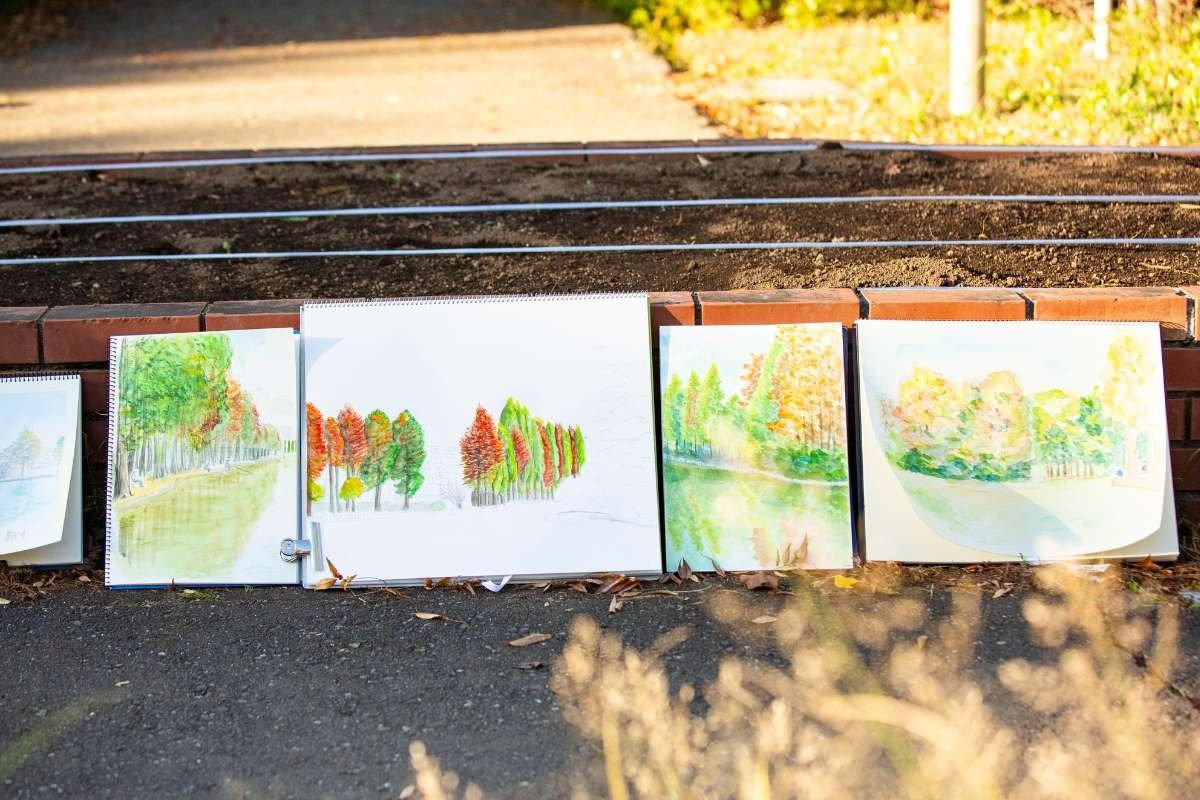 生徒さんの個性豊かな作品。「みんな違ってみんないい」と伴戸さん