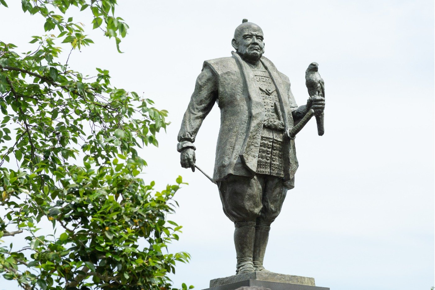 「大御所」として駿府に移ってきた頃の家康の姿を表した銅像