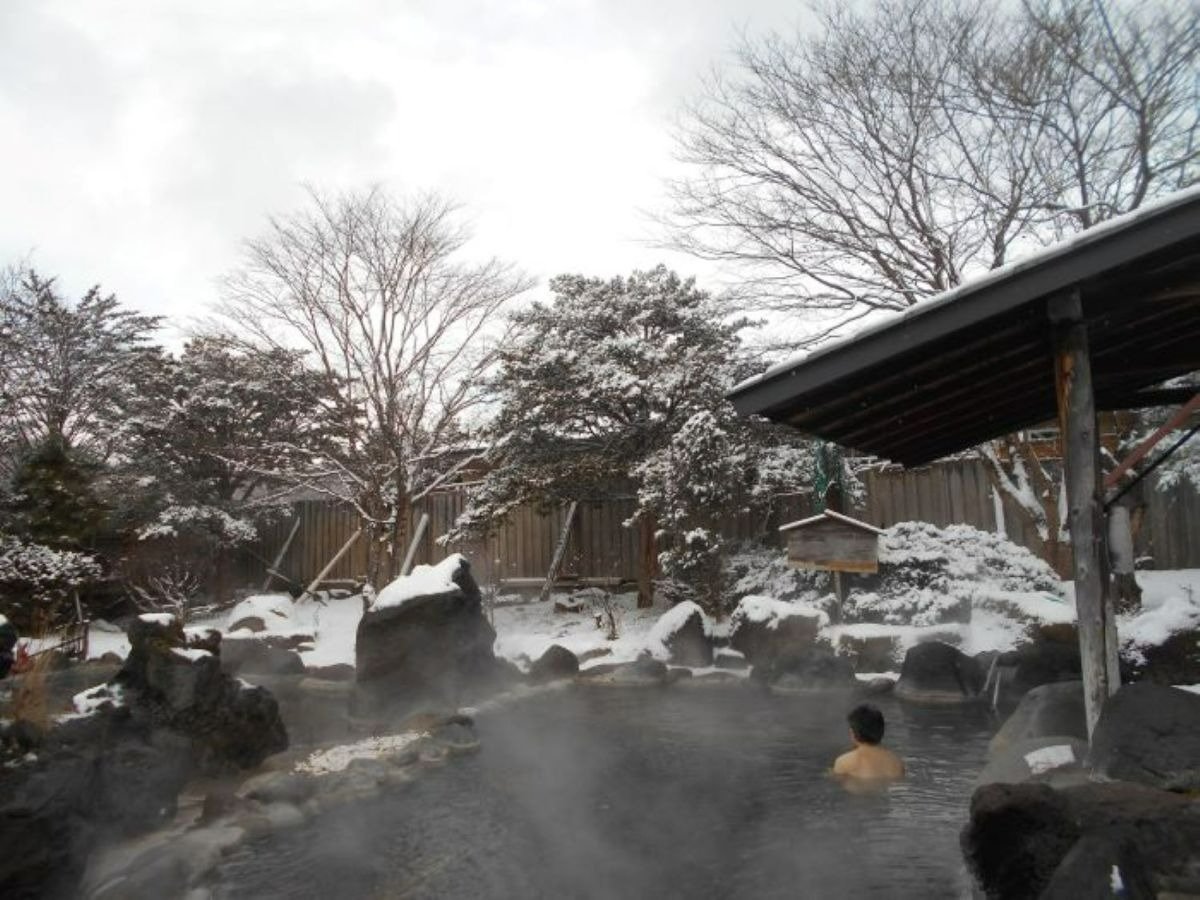 海風と冬の空気が気持ちいい大露天風呂