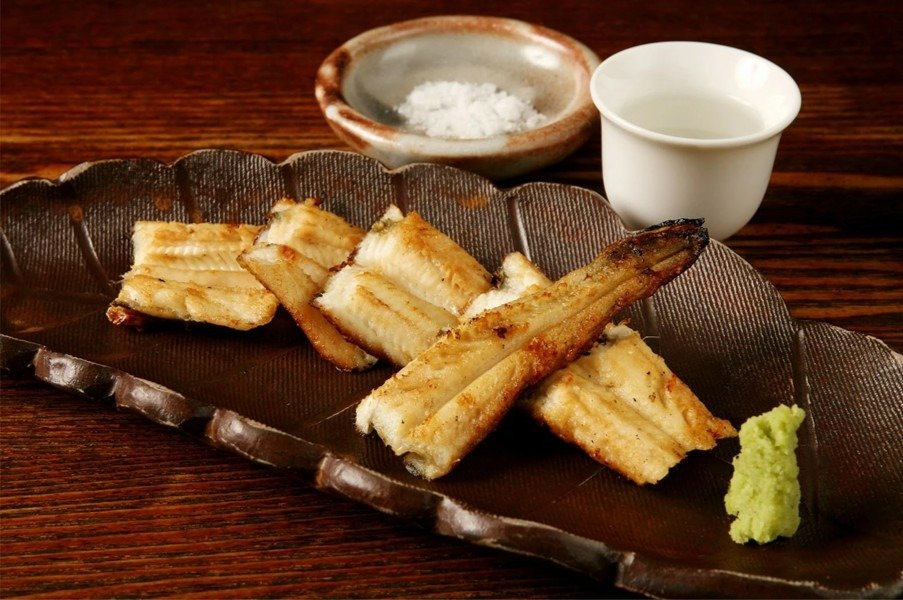 「あなごの白焼き」1760円