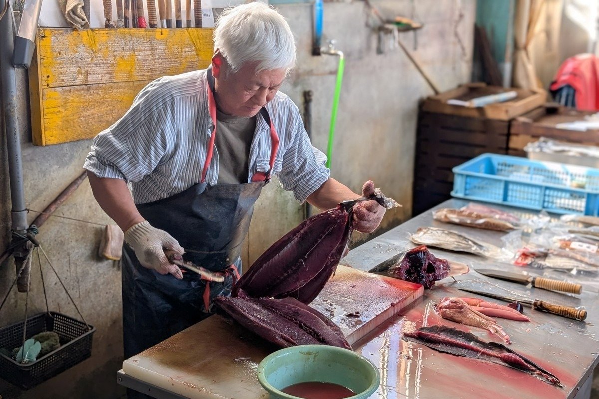 包丁さばきもみごとな「ぬかや斎藤商店」の斎藤五十一（いそかず）さん