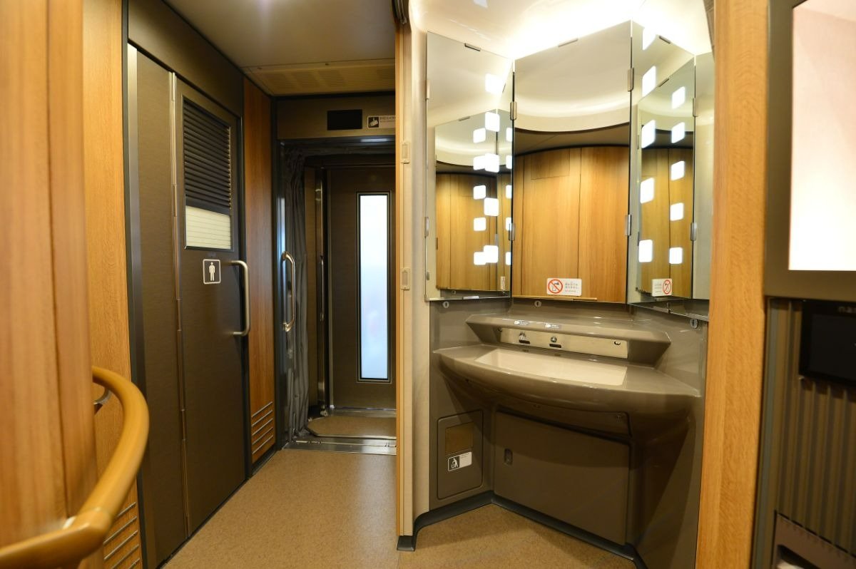 洗面台も車いすに対応した構造