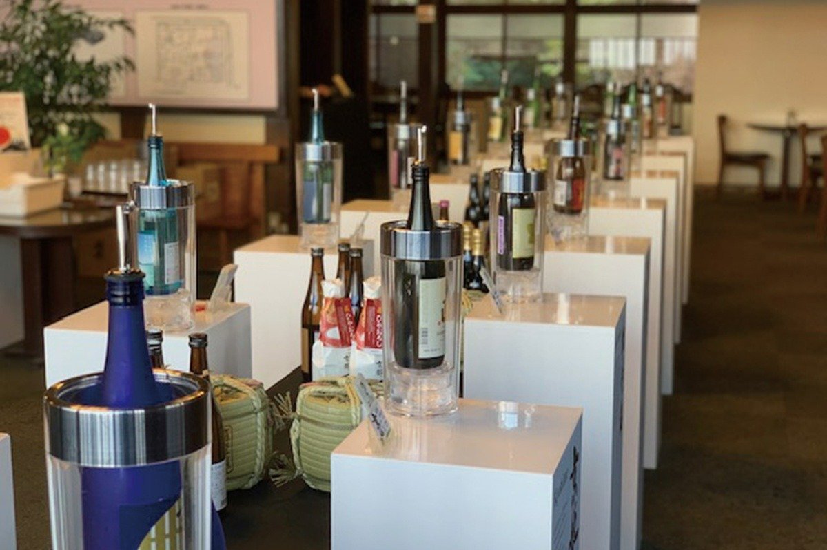 酒に詳しいスタッフにおすすめを聞くのも楽しい