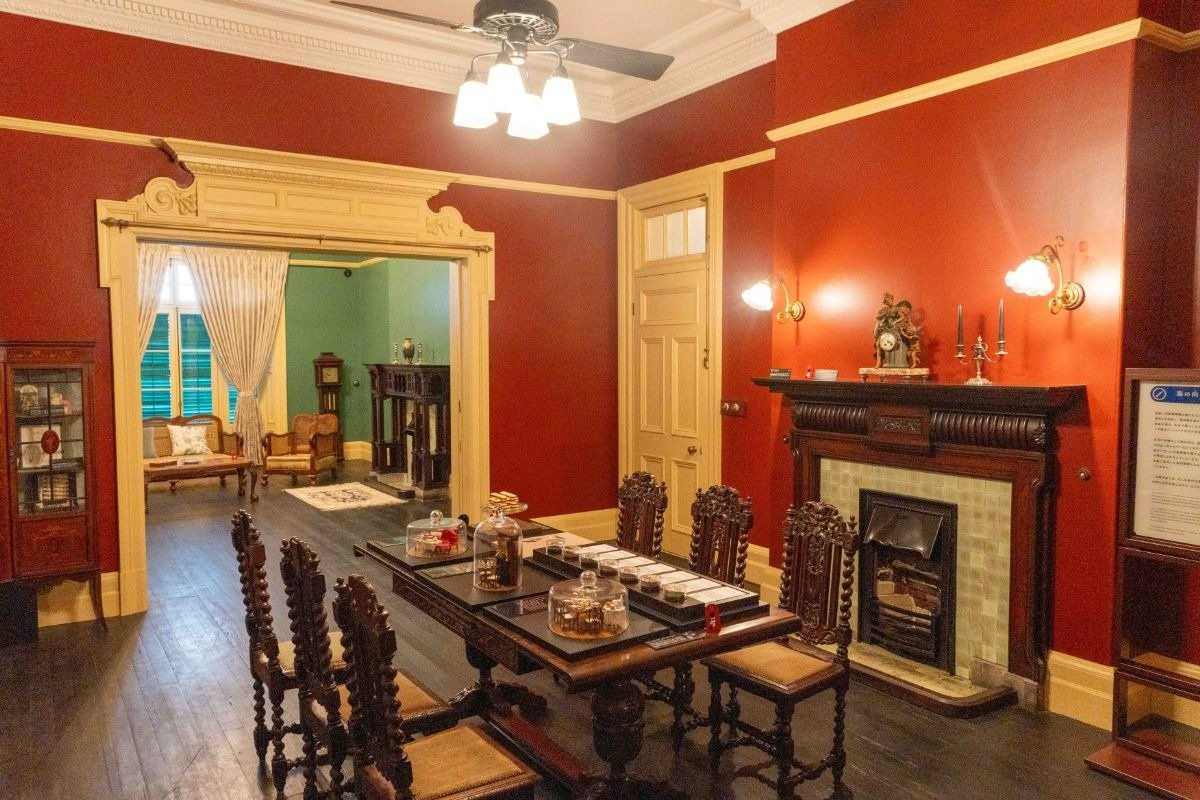 イギリスのアフタヌーンティー文化に触れられる食堂