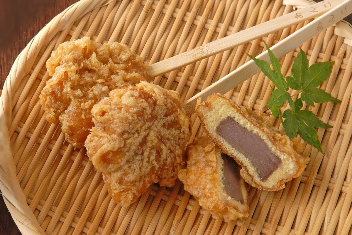 紅葉堂の「揚げもみじ」はこしあん・瀬戸内レモンなど4種。1個250円