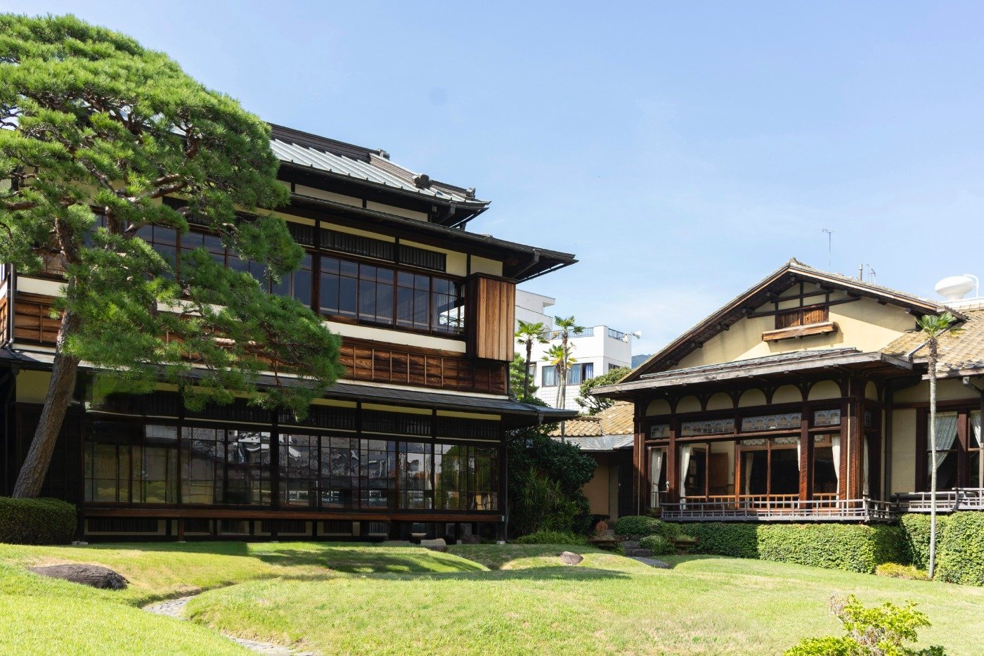 海運王と呼ばれた内田信也が、母の療養を目的にした別荘として建築