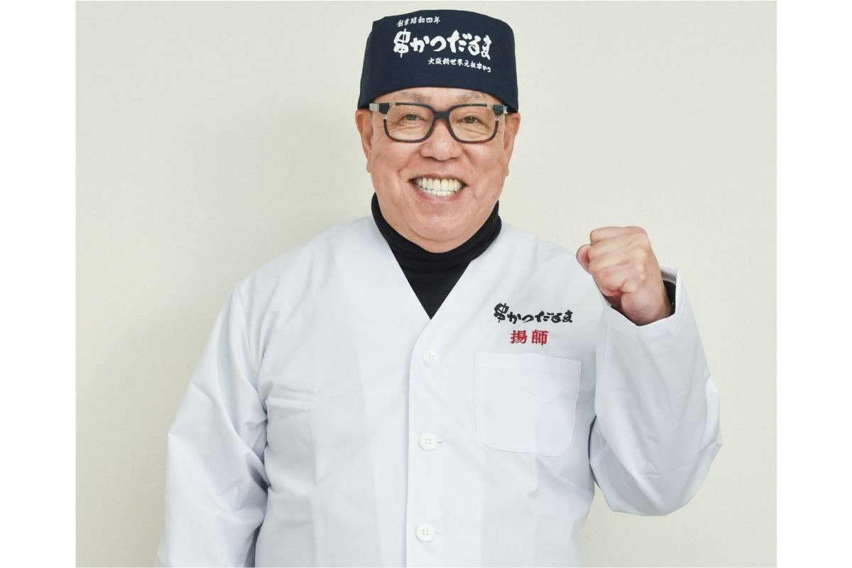「ここが串かつの本場やで」と会長兼社長の上山（うえやま）勝也さん