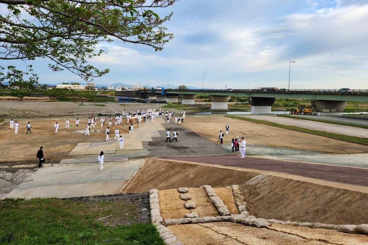宮川の河川敷