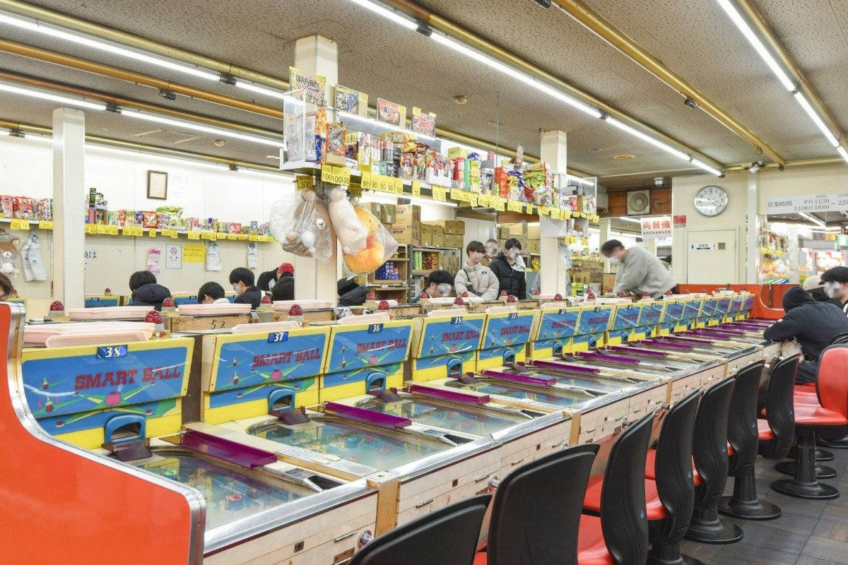 懐かしい雰囲気のスマートボール専門遊技場