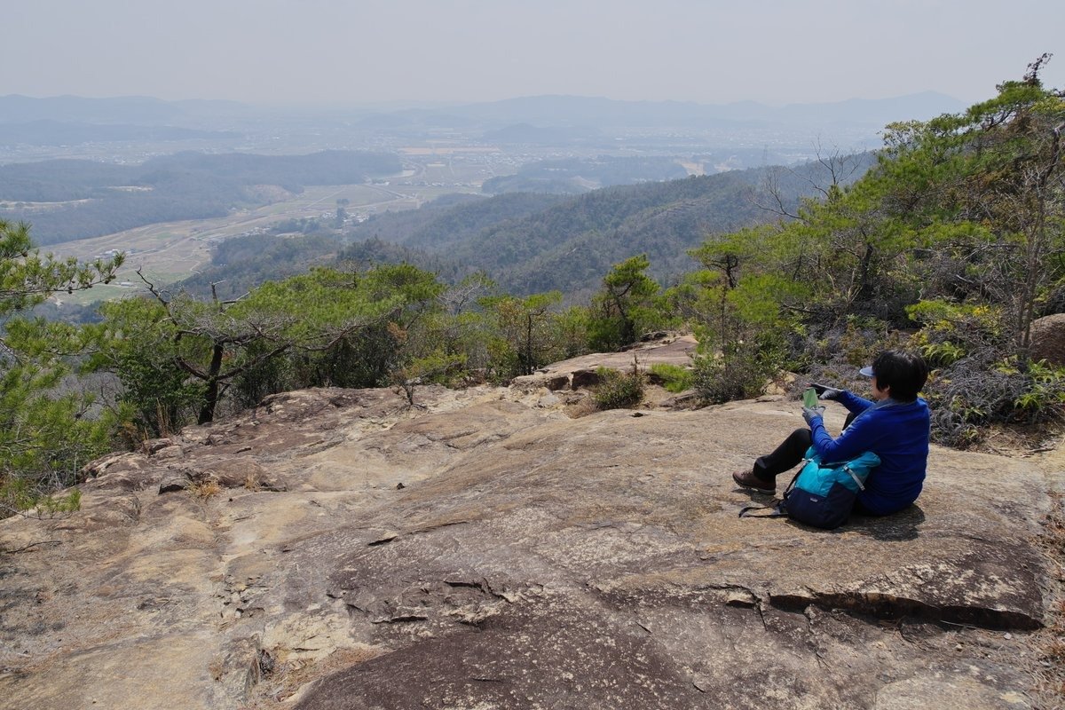 鬼ノ城より少し下の岩場