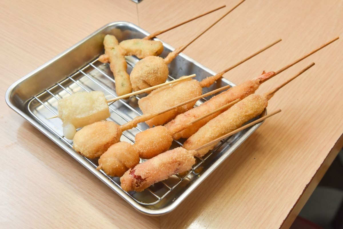 名物どて焼きが付く「新世界セット」1760円