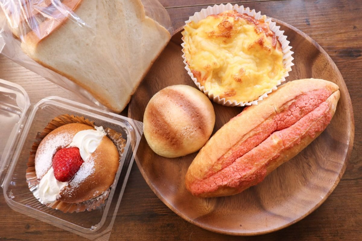 朝はふわもち食感のパンたちが人気
