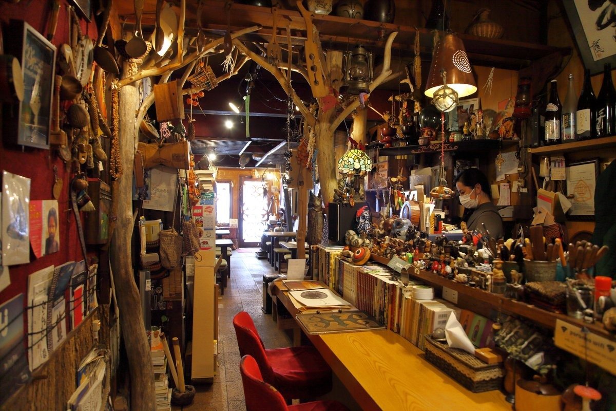 小さな店だからこそ「大きい」という意味をもつポロンノと名づけたそう