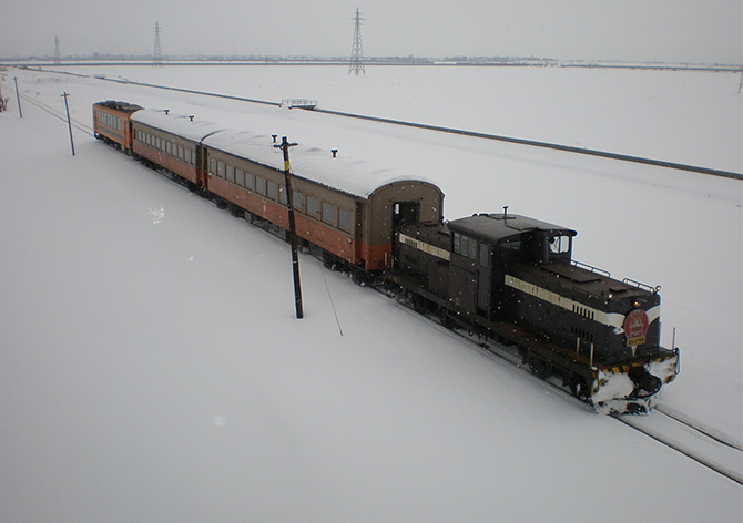 【津軽鉄道 ストーブ列車】