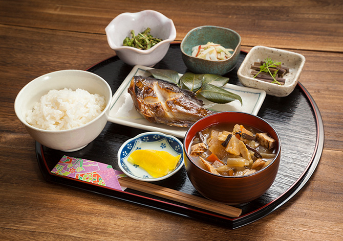 【JR津軽線今別駅 あづべ汁定食（「食事処ひまわり」）】