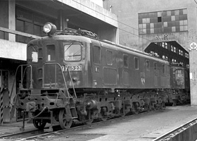 首都圏エリアで活躍したデッキ付き電気機関車 1ページ 車両 トレたび Ef10形電気機関車 Ef11形 Ef12形電気機関車