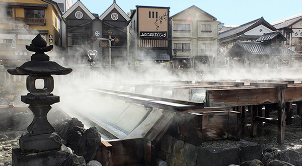 湯煙立ち上る日本の名湯へ
あったかスチｰム

