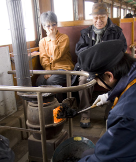 ストーブ列車・車内