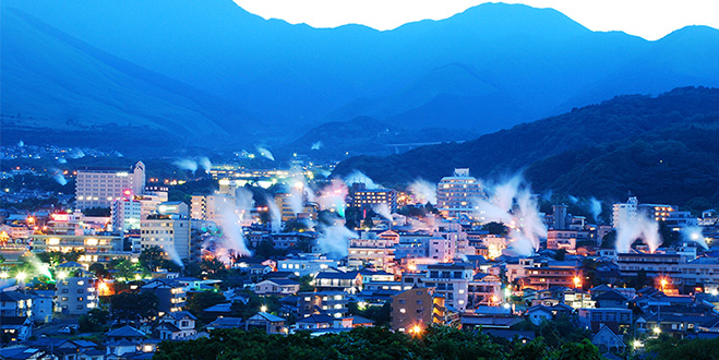 光を帯びた煙がたゆたう
日本夜景遺産


