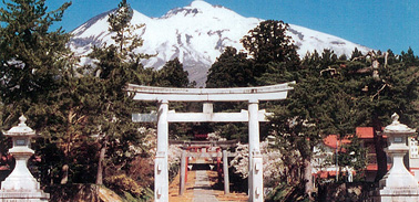 岩木山神社