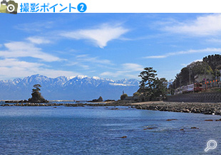 西日本・東海｜撮影ポイント(2)立山連峰を背景にした雨晴海岸の絶景撮影地