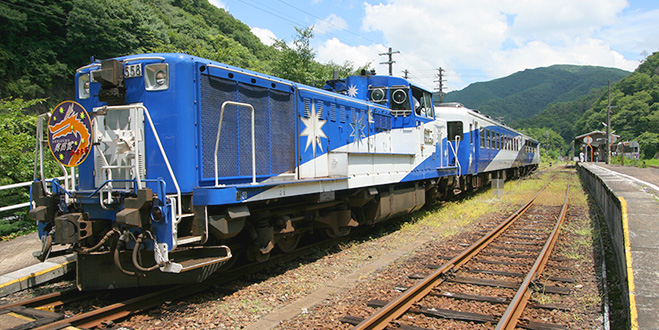 TRAIN 奥出雲おろち号