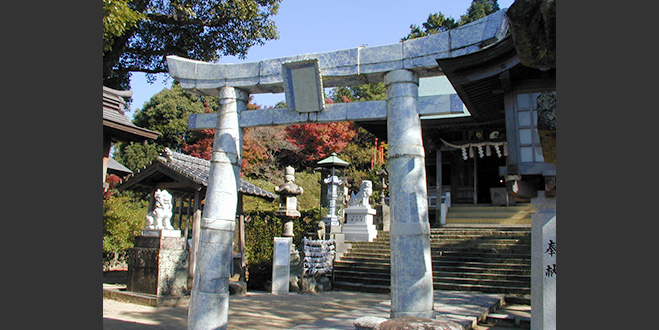 SHRINE／POTTERY 陶山（すえやま）神社