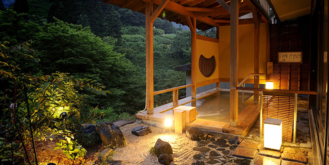 HOT SPRING
蓬平（よもぎひら）温泉　和泉屋


